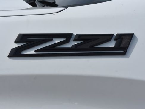 New 2026 Chevrolet Silverado 1500 Custom Trail Boss w/ LPO, Dark Essentials Package AWD/4WD image 12
