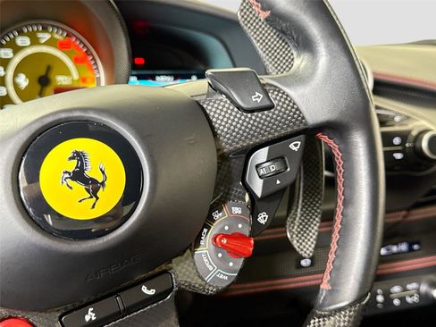 Used 2021 Ferrari F8 Tributo image 24