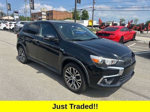 Used 2017 Mitsubishi Outlander Sport SE AWD/4WD image 1