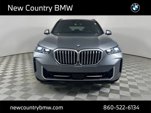 New 2026 BMW X5 xDrive40i w/ Climate Comfort Package AWD/4WD image 2