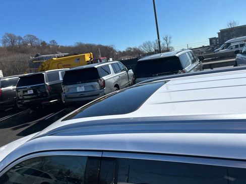 Used 2025 Kia Telluride S image 5