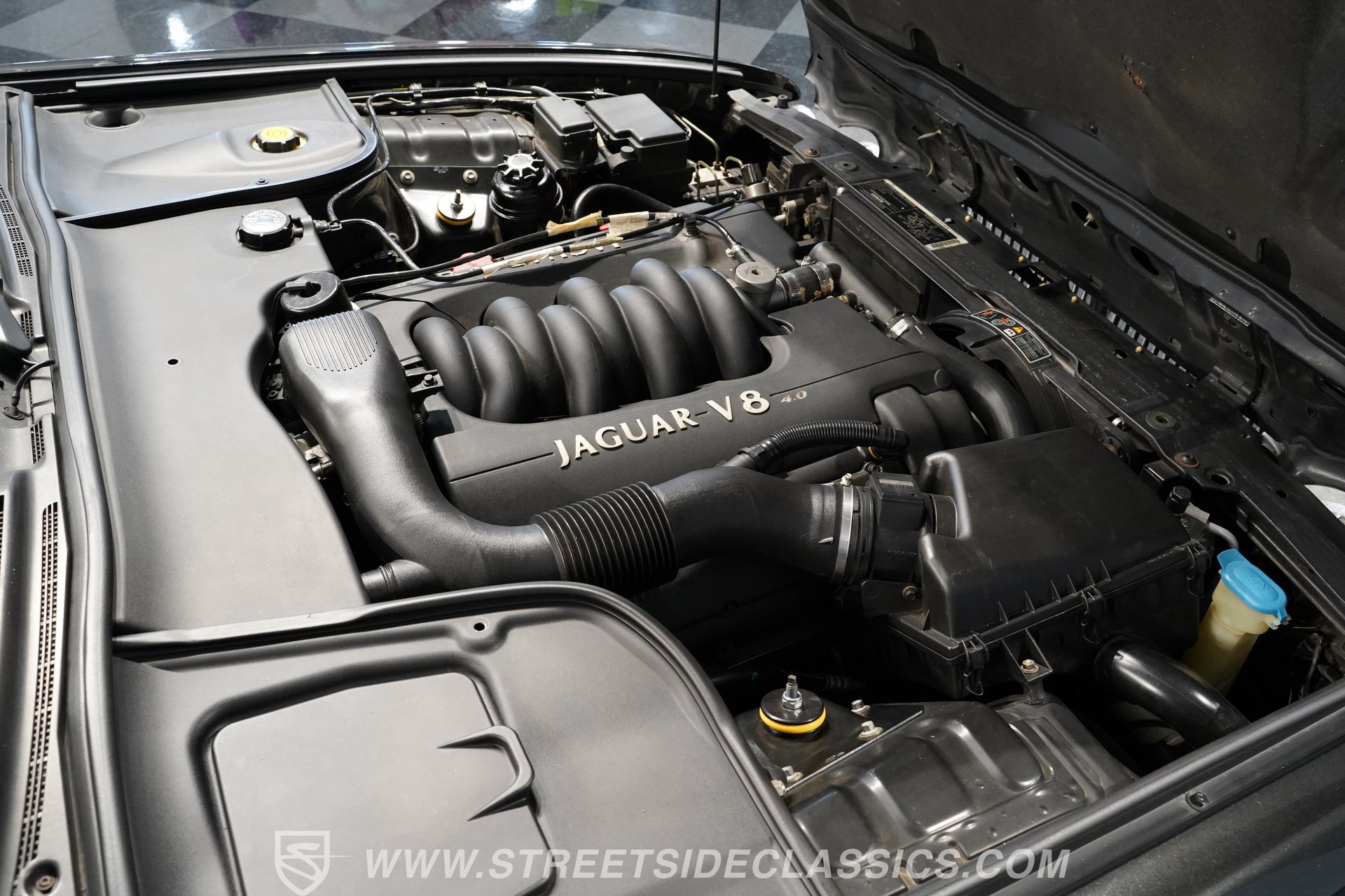 Used 1998 Jaguar XJ8 L RWD image 36