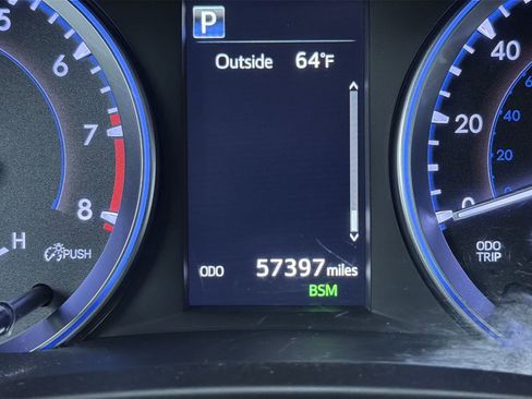 Used 2018 Toyota Highlander SE AWD/4WD image 26