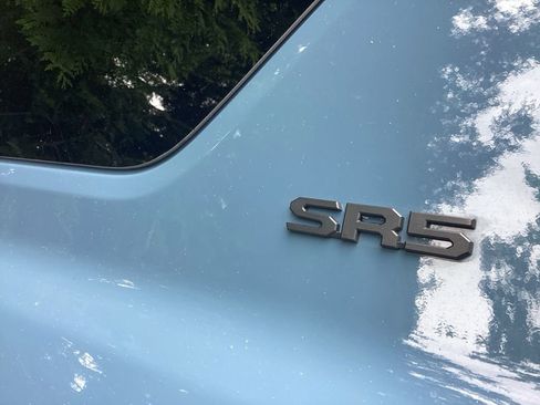 Certified 2025 Toyota 4Runner SR5 AWD/4WD image 17