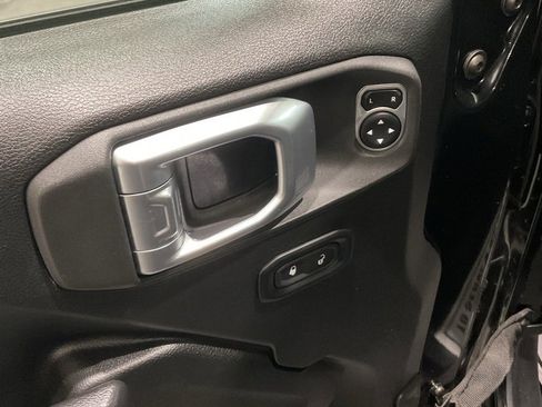 Used 2021 Jeep Wrangler Unlimited Sport image 7