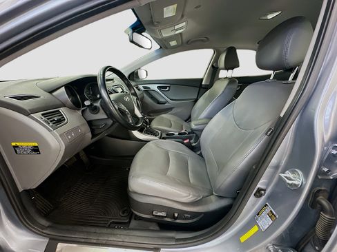 Used 2016 Hyundai Elantra Limited image 13