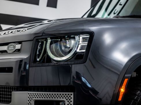 Used 2023 Land Rover Defender 130 First Edition AWD/4WD image 14