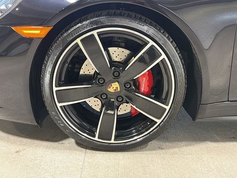 Used 2019 Porsche 911 4S image 37