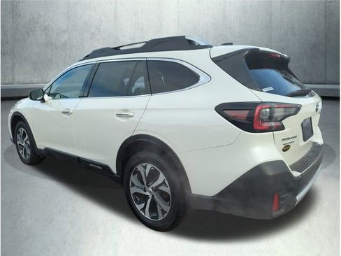 Used 2021 Subaru Outback Touring XT image 3