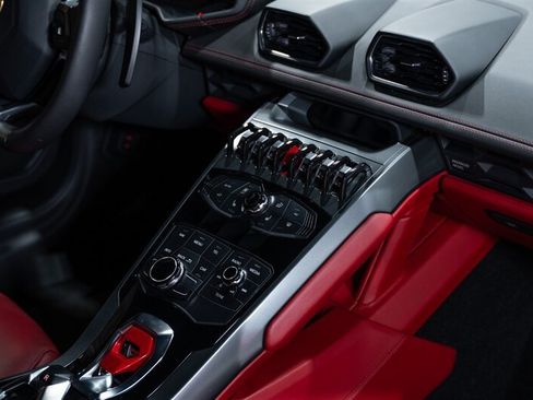 Used 2015 Lamborghini Huracan LP 610-4 AWD/4WD image 55