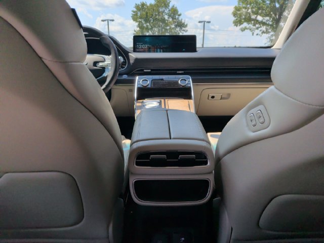 Used 2021 Genesis GV80 2.5T w/ Advanced Package 03 RWD image 33