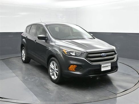 Used 2019 Ford Escape S image 22