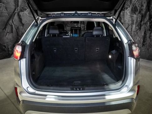 Used 2021 Ford Edge SEL image 21