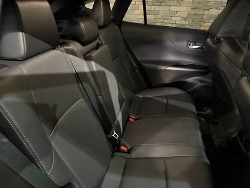 Used 2022 Toyota Venza XLE AWD/4WD image 34