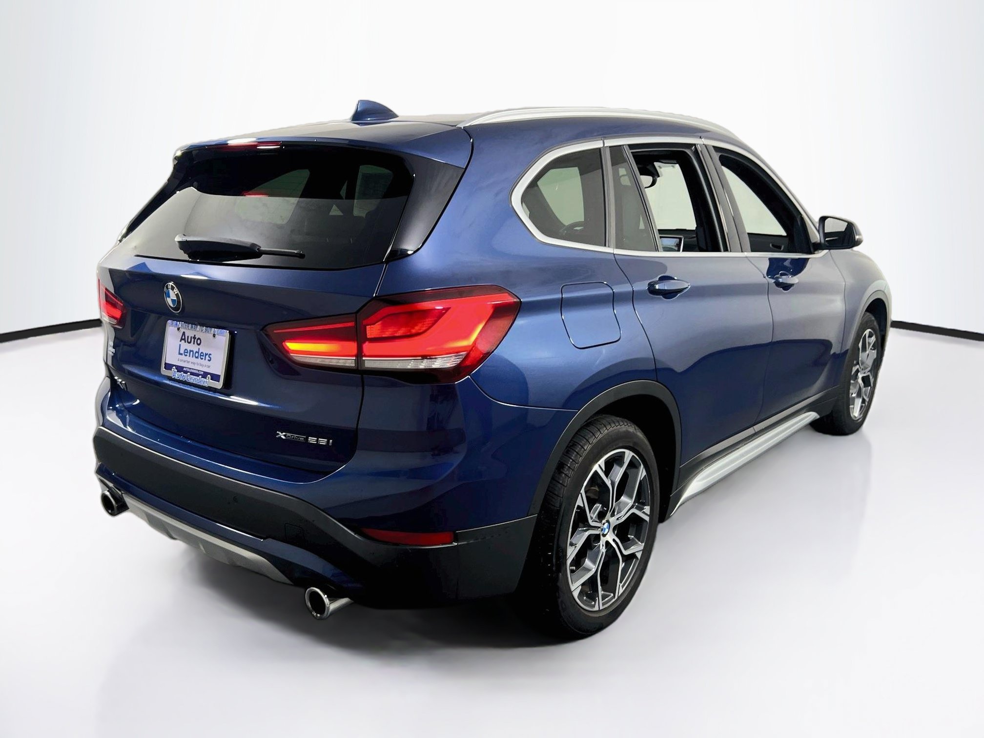 Used 2021 BMW X1 xDrive28i w/ Premium Package AWD/4WD image 5
