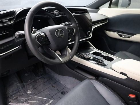 Used 2023 Lexus RZ 450e Premium w/ Technology Package image 10