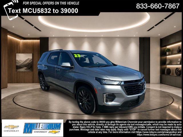 Used 2023 Chevrolet Traverse RS AWD/4WD image 1