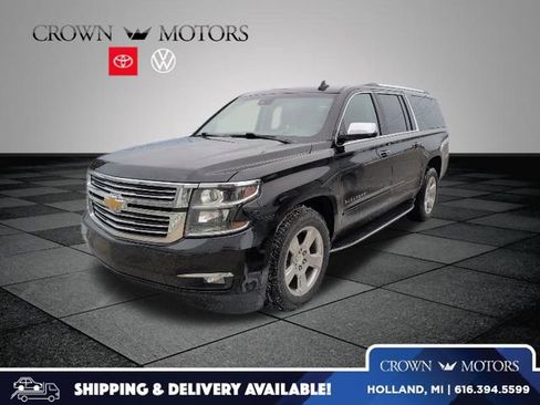 Used 2018 Chevrolet Suburban Premier image 1