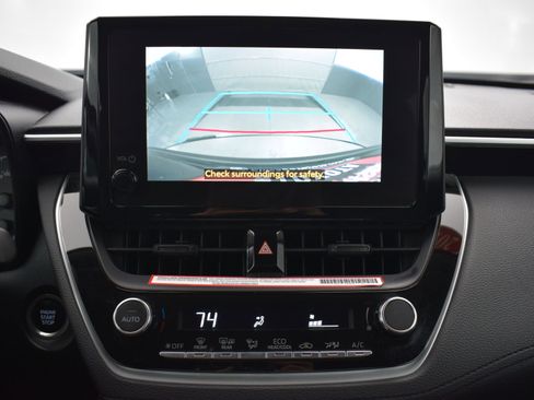 Used 2023 Toyota Corolla Cross LE image 16