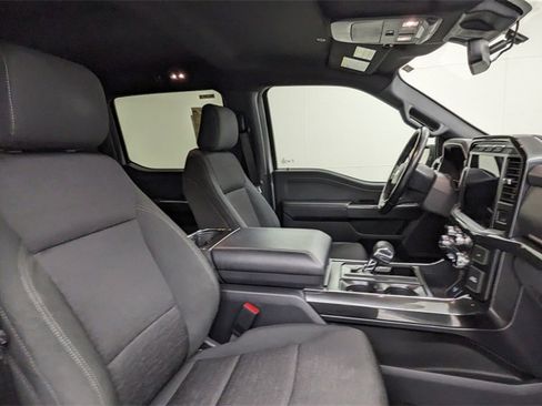 Certified 2022 Ford F150 XLT w/ Equipment Group 302A High image 38