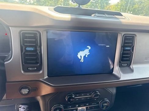 Used 2023 Ford Bronco Outer Banks AWD/4WD image 27