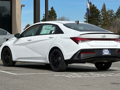 New 2026 Hyundai Elantra Sport image 6