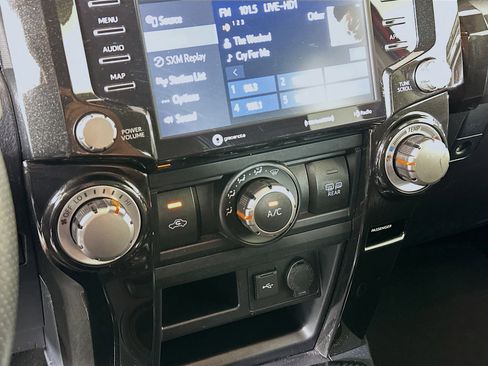 Used 2024 Toyota 4Runner TRD Off-Road image 23