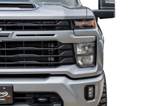 Used 2025 Chevrolet Silverado 2500 LT w/ Convenience Package image 51