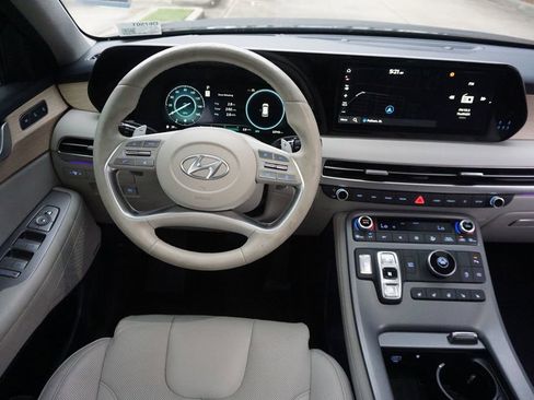 Used 2024 Hyundai Palisade Limited FWD image 6