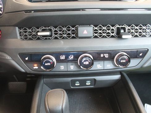 Used 2025 Honda Accord SE image 12