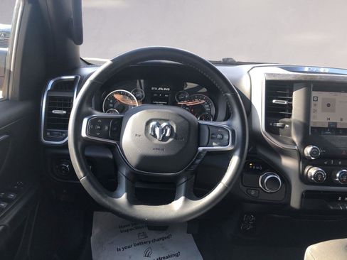 Used 2024 RAM 1500 Lone Star image 12