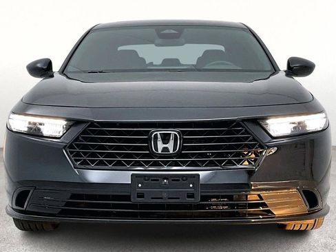 Used 2024 Honda Accord Sport image 5