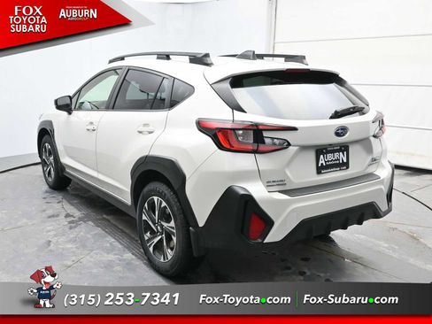 Used 2024 Subaru Crosstrek 2.0i Premium image 12