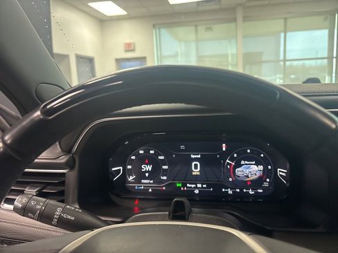 Used 2023 GMC Yukon Denali w/ Advanced Technology Package image 22