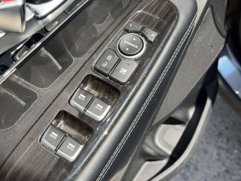 Used 2019 Kia Sorento AWD w/ LX Convenience Package image 15