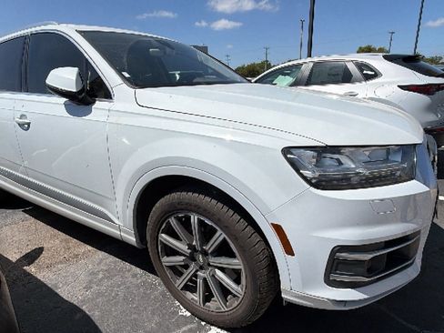 Used 2017 Audi Q7 3.0T Prestige AWD/4WD image 11