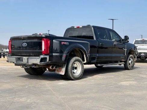 Used 2023 Ford F350 XLT w/ FX4 Off-Road Package image 2