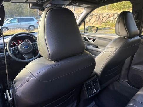 Certified 2025 Subaru Forester Limited image 10