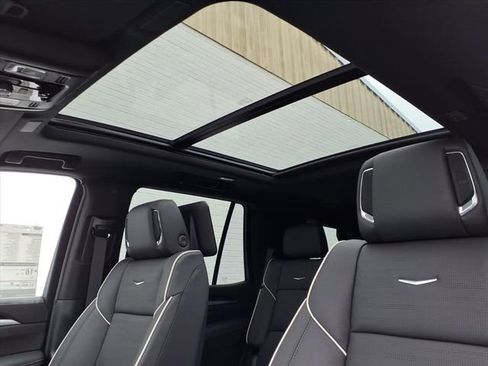 New 2026 Cadillac Escalade Luxury image 10