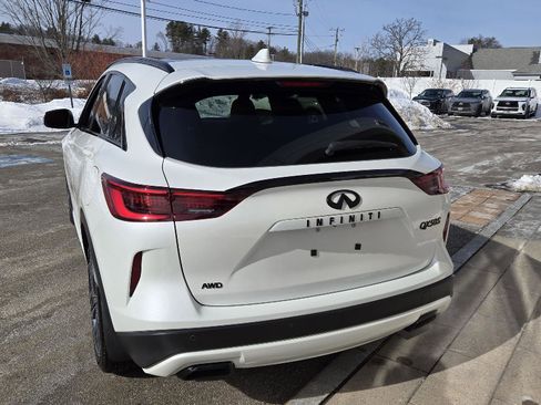 Certified 2025 INFINITI QX50 Sport image 11