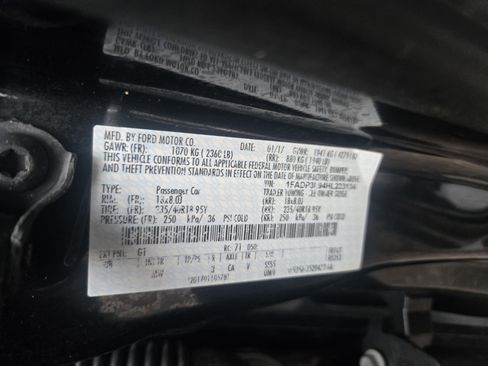 Used 2017 Ford Focus ST image 22