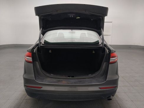 Used 2019 Ford Fusion SE FWD image 29