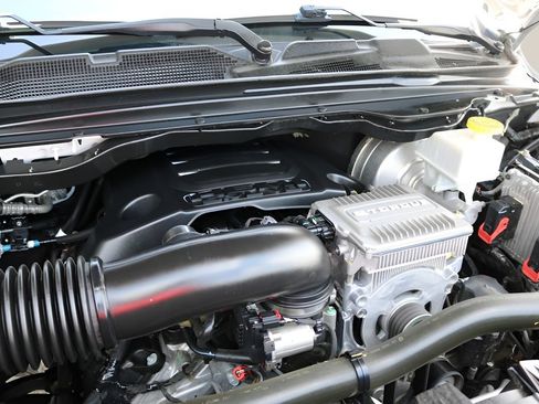 Used 2022 RAM 1500 Limited AWD/4WD image 11