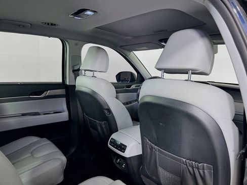 Used 2022 Hyundai Palisade SEL w/ Premium Package image 9