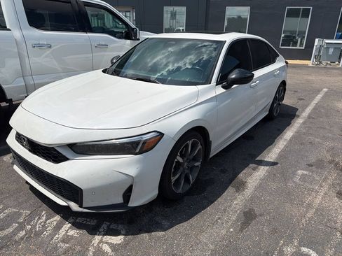 Used 2025 Honda Civic Sport image 1