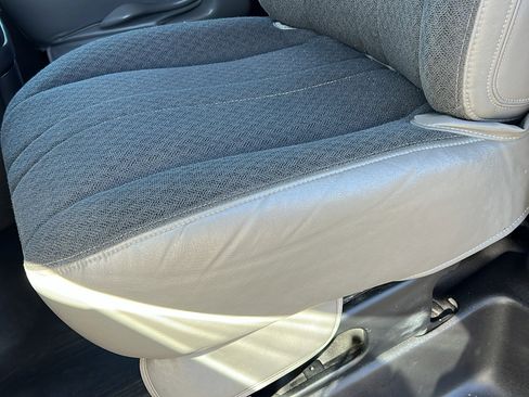 Certified 2023 Chevrolet Express 2500 w/ Driver Convenience Package image 17