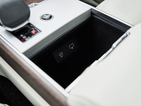 Used 2024 Land Rover Range Rover Long Wheelbase SE image 80