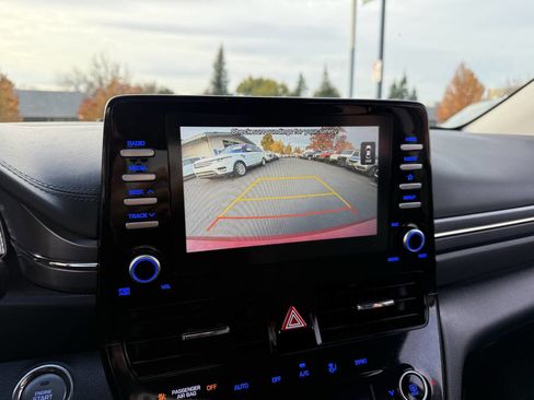 Used 2020 Hyundai Ioniq Blue image 15