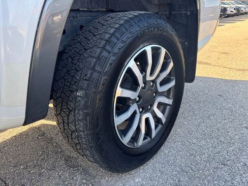 Used 2020 Ford Ranger Lariat w/ Equipment Group 501A Mid image 15