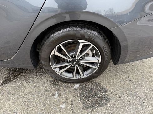 Used 2023 Kia Forte LXS FWD image 17